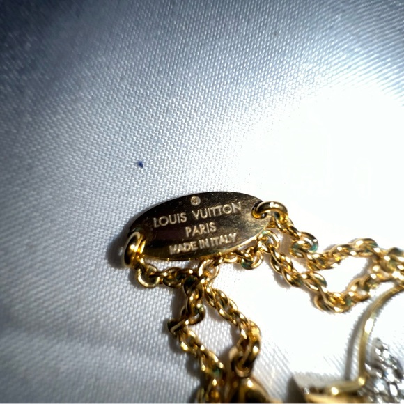 Louis Vuitton Bo Glory V Earings + Coll. Glory V necklace - Picture 11 of 12